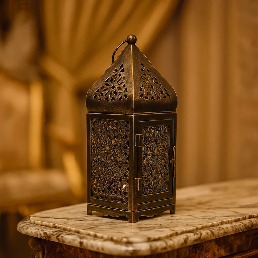 Vintage Lantern In Bronze Design